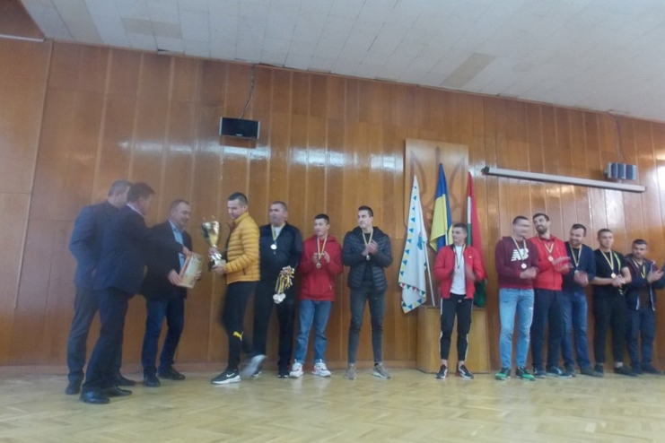 На Берегівщині нагородили призерів чемпіонату